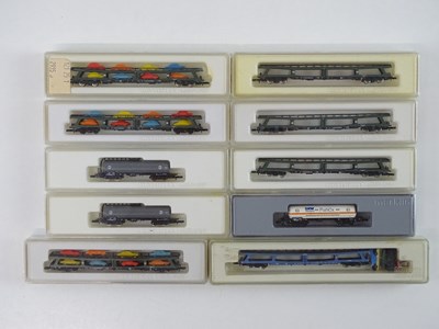 Lot 250 - A mixed group of MARKLIN Z gauge car...