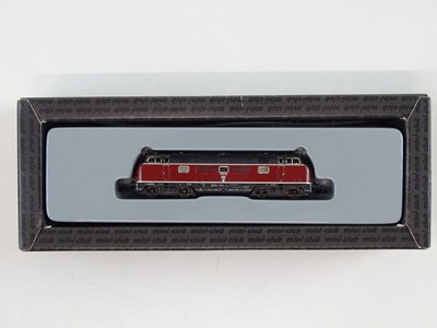 Lot 256 - A MARKLIN 88201 Z gauge V200 class diesel...