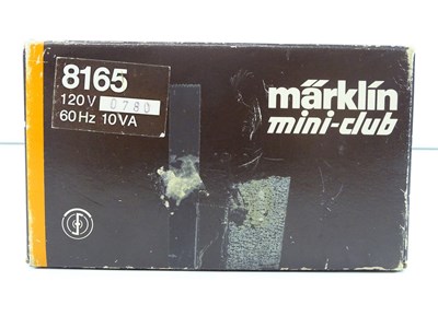 Lot 258 - A MARKLIN 8165 Z gauge starter train set...
