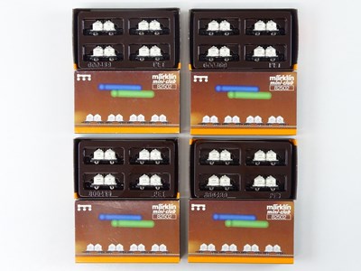 Lot 263 - A group of MARKLIN Z gauge wagon packs...