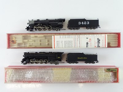 Lot 303 - A pair of RIVAROSSI HO gauge American Outline...