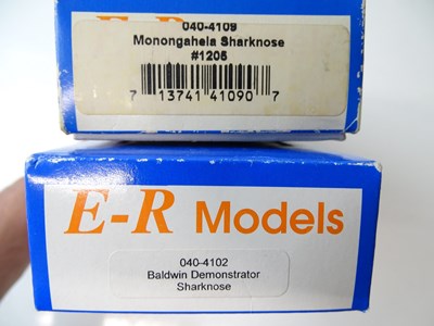Lot 307 - A pair of E-R Models (produced by ROCO) HO...