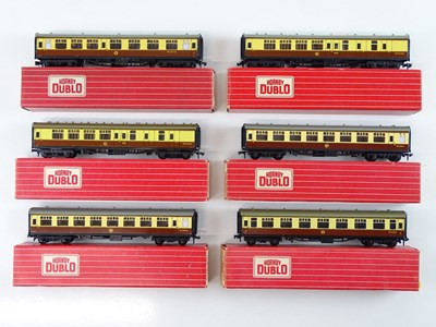 Lot 317 - A group of HORNBY DUBLO OO gauge Super Detail...