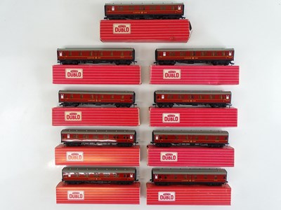 Lot 321 - A group of HORNBY DUBLO OO gauge Super Detail...