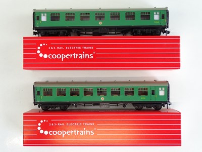 Lot 325 - A pair of "HORNBY DUBLO neverwazzas" by...