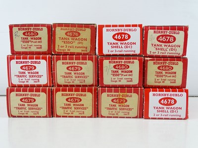 Lot 328 - A group of HORNBY DUBLO OO gauge tank wagons...