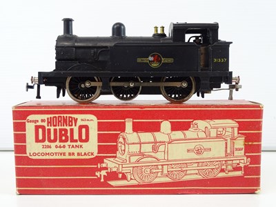 Lot 336 - A HORNBY DUBLO 2206 OO gauge R1 class steam...