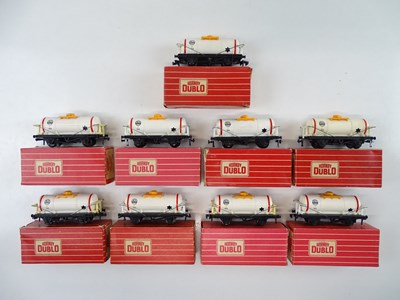 Lot 352 - A group of HORNBY DUBLO OO gauge ICI Chlorine...