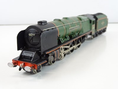 Lot 385 - A WRENN OO Gauge W2228 Duchess Class steam...