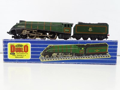 Lot 392 - A HORNBY DUBLO 3211 OO gauge 3-rail class A4...