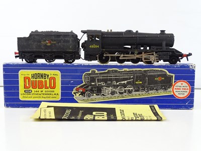Lot 393 - A HORNBY DUBLO 3224 OO gauge 3-rail class 8F...