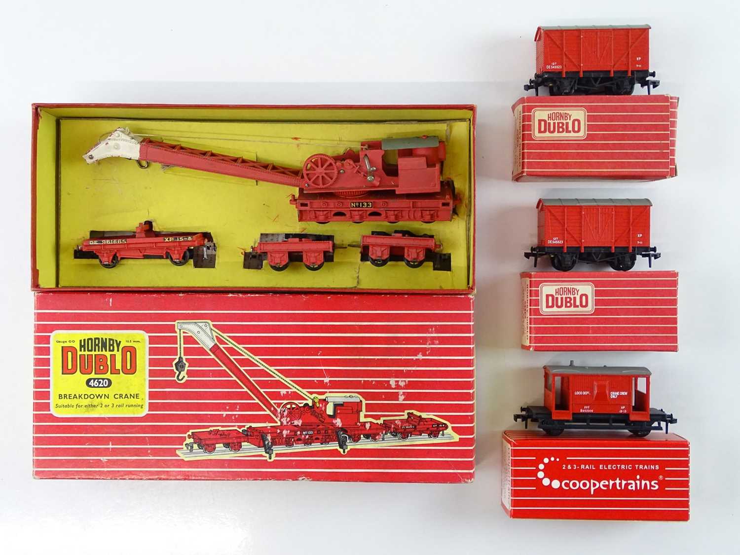 Lot 406 - A HORNBY DUBLO OO gauge 4620 Breakdown Crane...