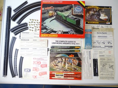 Lot 449 - A group of OO gauge track, turntable and...