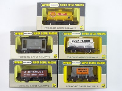 Lot 453 - A group of rarer production WRENN OO gauge...