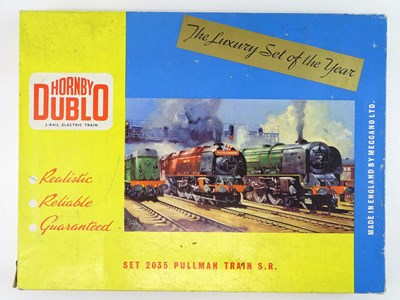 Lot 484 - A HORNBY DUBLO OO gauge 2035 2-rail Pullman...