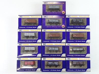 Lot 507 - A mixed group of DAPOL OO gauge wagons, some...