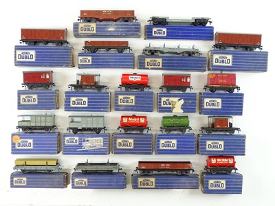 Lot 513 - A group of HORNBY DUBLO OO gauge 3-rail wagons...