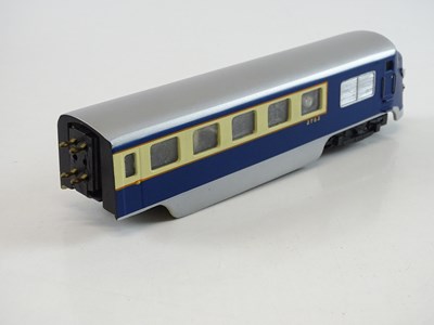 Lot 517 - A TRIX TWIN 277 Meteor Diesel Express 3 car...