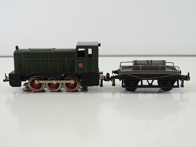 Lot 521 - A TRIX TWIN 244 Diesel Shunter set containing...