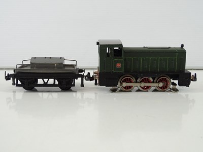 Lot 521 - A TRIX TWIN 244 Diesel Shunter set containing...