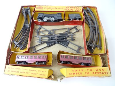 Lot 548 - A METTOY O gauge vintage "Safetylectric"...