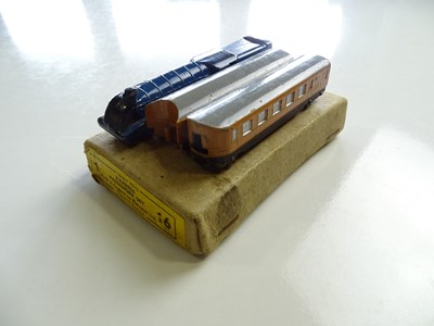 Lot 55 - A DINKY No. 16 Express Passenger Train Set in...