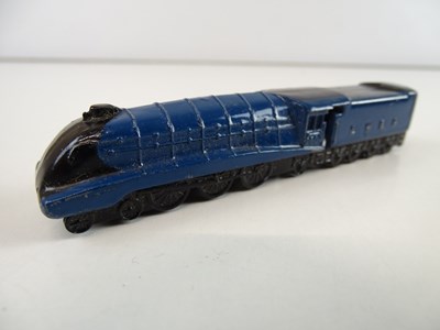 Lot 55 - A DINKY No. 16 Express Passenger Train Set in...