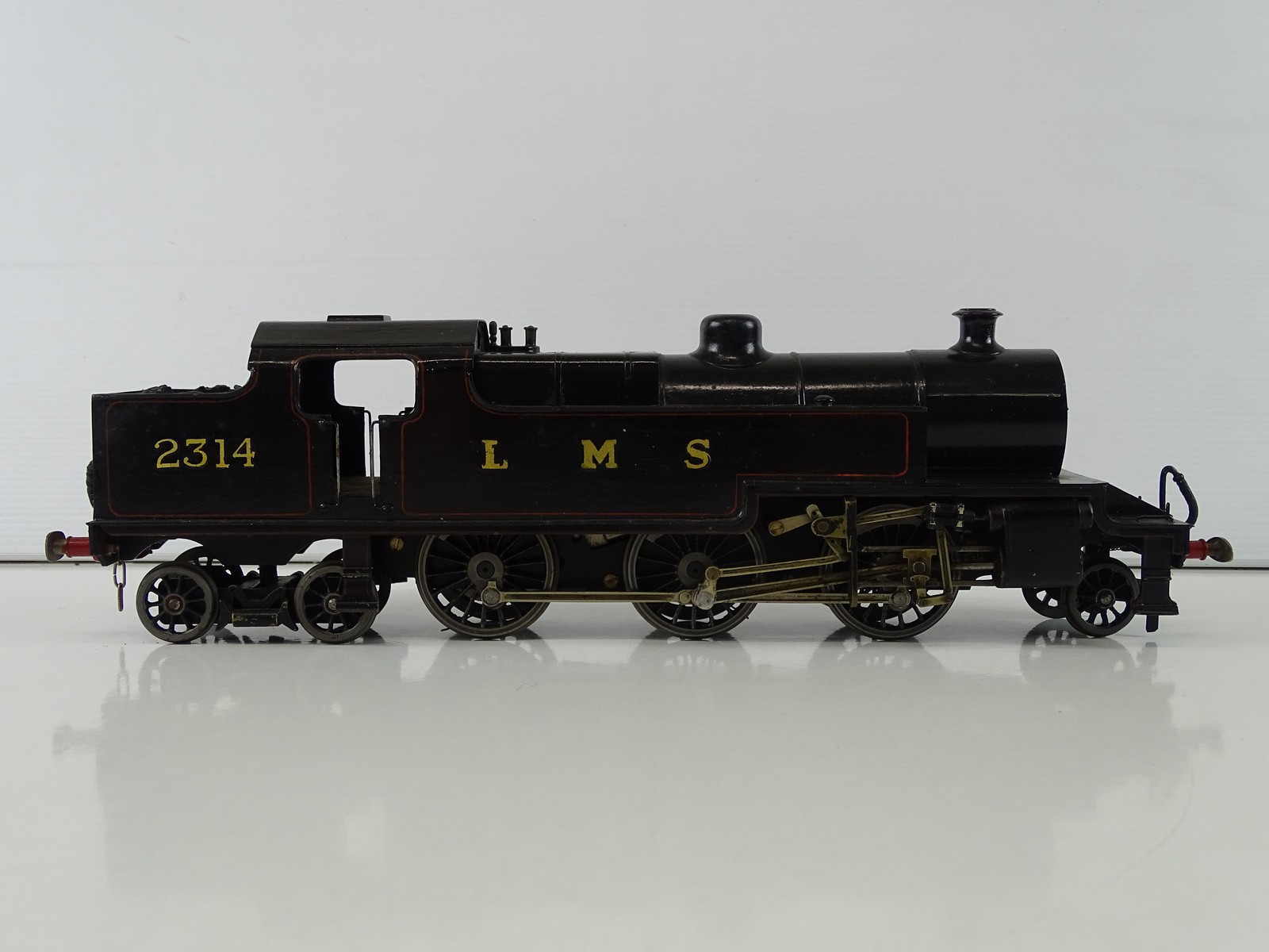 Lot 562 - A finescale O gauge kitbuilt Fowler 2-6-4