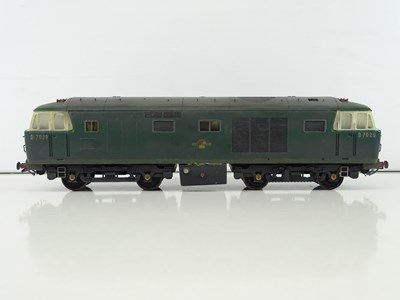 Lot 586 - A finescale O gauge kitbuilt class 35 Hymek...