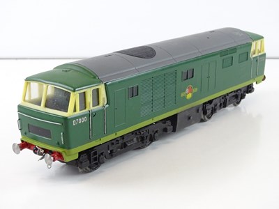 Lot 594 - A finescale O gauge kitbuilt class 35 Hymek...