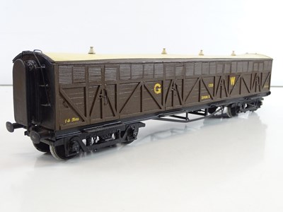 Lot 612 - A group of O gauge GWR related kits and...