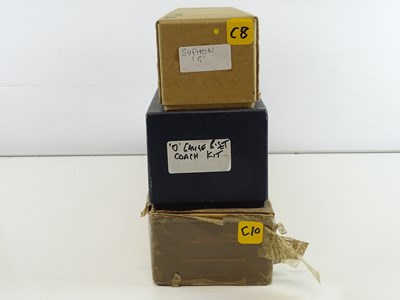 Lot 612 - A group of O gauge GWR related kits and...