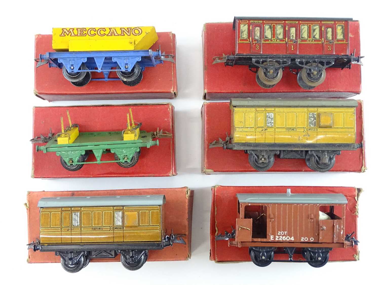 Lot 613 - A group of HORNBY O gauge No.1 wagons and...