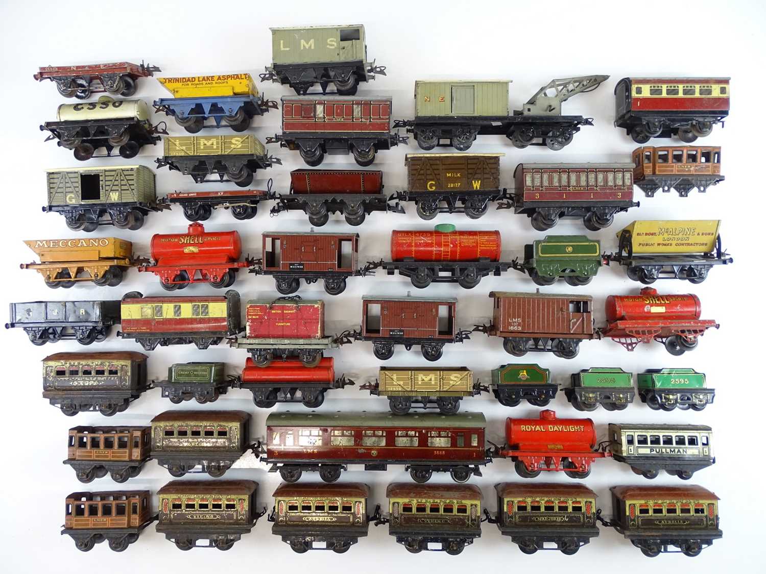 Hornby o gauge store trains