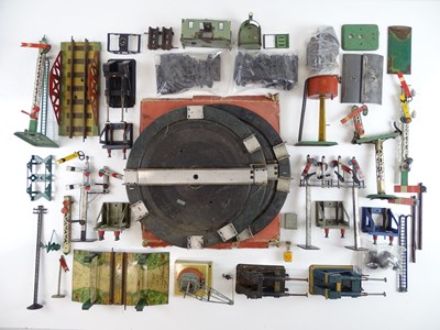 Lot 619 - A large quantity of unboxed HORNBY O gauge...