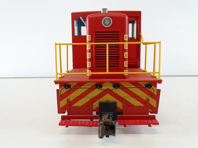 Lot 627 - A SPECTRUM BY BACHMANN G scale GE 45-ton side...