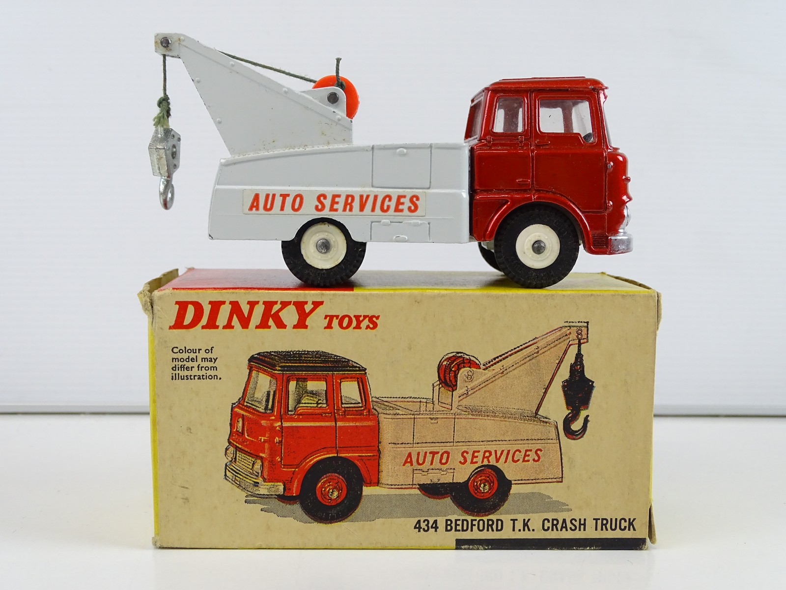 Lot 686 - Dinky Toys 434 Bedford T.K Crash Truck, good