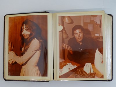 Lot 446 - THE LONG GOODBYE (1973) - A large quantity of...
