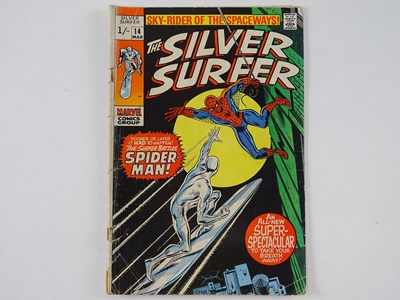 Lot 424 - SILVER SURFER #14 - (1970 - MARVEL - UK Price...