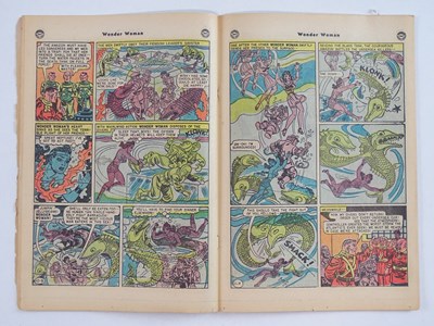 Lot 470 - WONDER WOMAN #44 (1950 - DC) - Underwater...