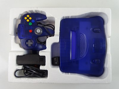 Lot 12 - Nintendo 64 console - released in 2000 - NUS-S-...