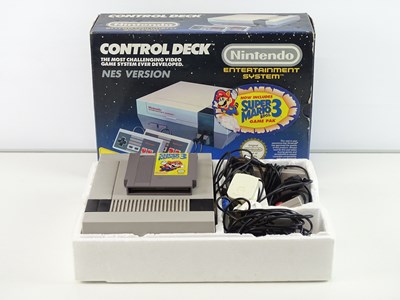 Lot 15 - Nintendo Entertainment System (NES) video game...