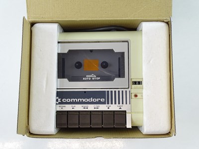 Lot 52 - Commodore C64 computer bundle comprising...