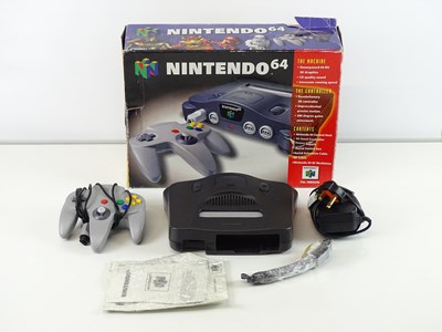 Lot 75 - Nintendo 64 console - released in 1996 - NUS-S-...