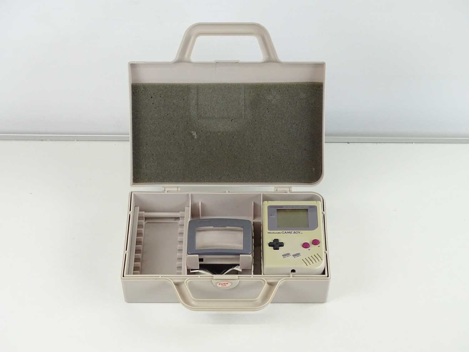 Lot 113 - Nintendo Gameboy handheld games console in a...