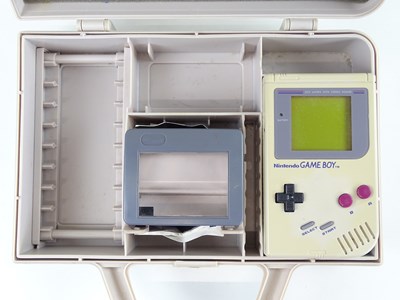 Lot 113 - Nintendo Gameboy handheld games console in a...