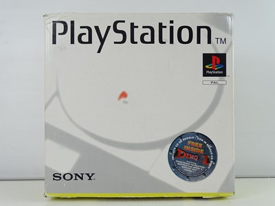 Lot 115 - Playstation original console - Sony's first...