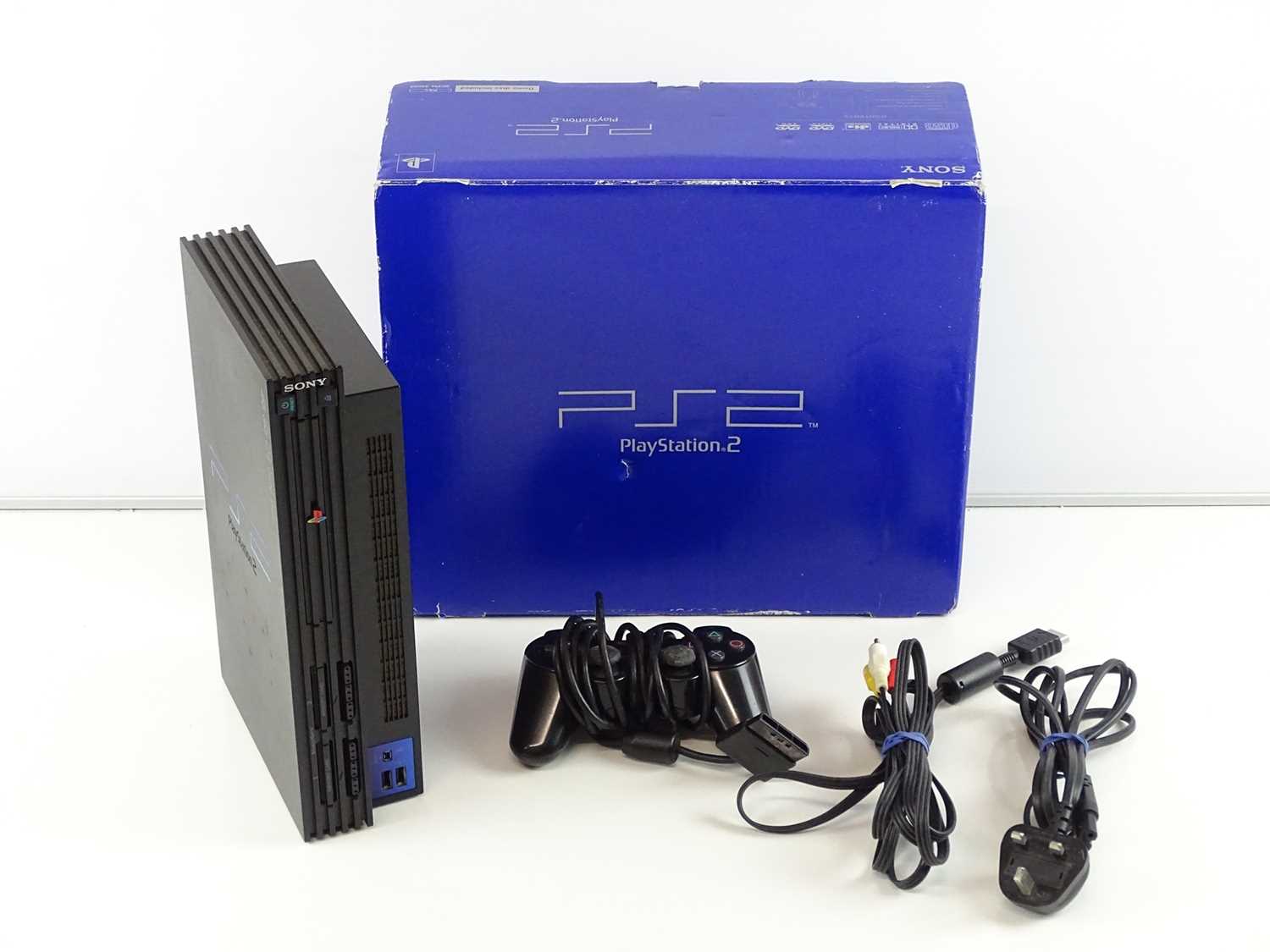 Lot 116 - Playstation 2 console - released in 2000 -...