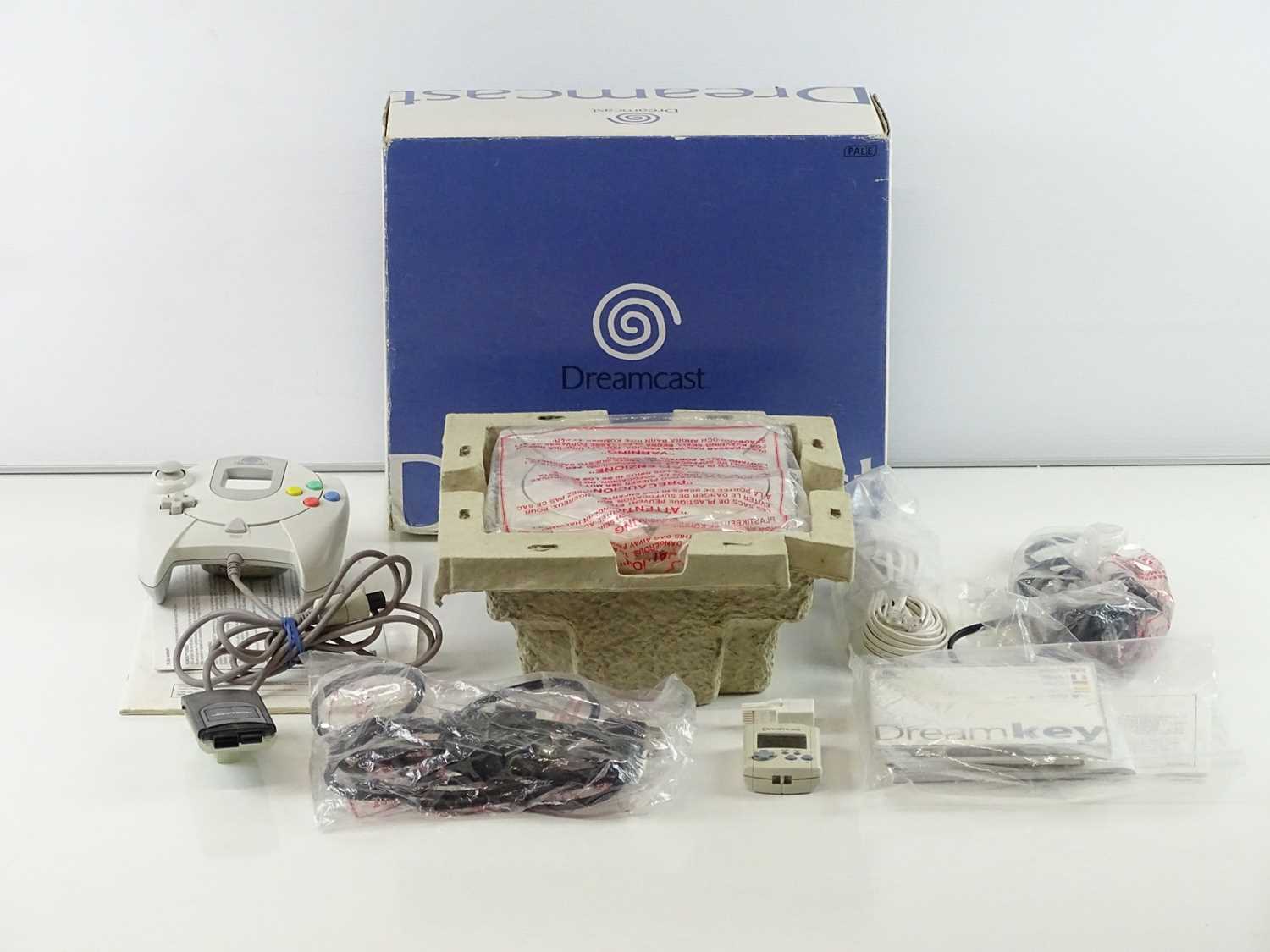 Lot 135 - Sega Dreamcast console - released in 1998 