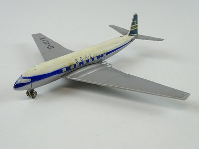 Lot 108 - A pair of DINKY 999 Comet Airliners comprising...
